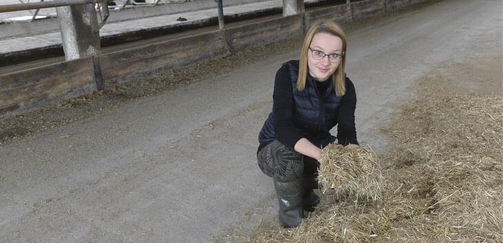 Dobré zkušenosti mají na farmě se suchým mixem pro odstavená telata, který si sami připravují v míchacím voze.